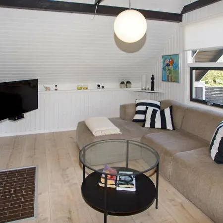 Pet Friendly Cottage In Hemmet With Garden *