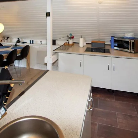 Pet Friendly Cottage In Hemmet With Garden Casa de Férias